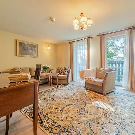 ホリデーパーク Osrodek Wypoczynkowy Lansk *